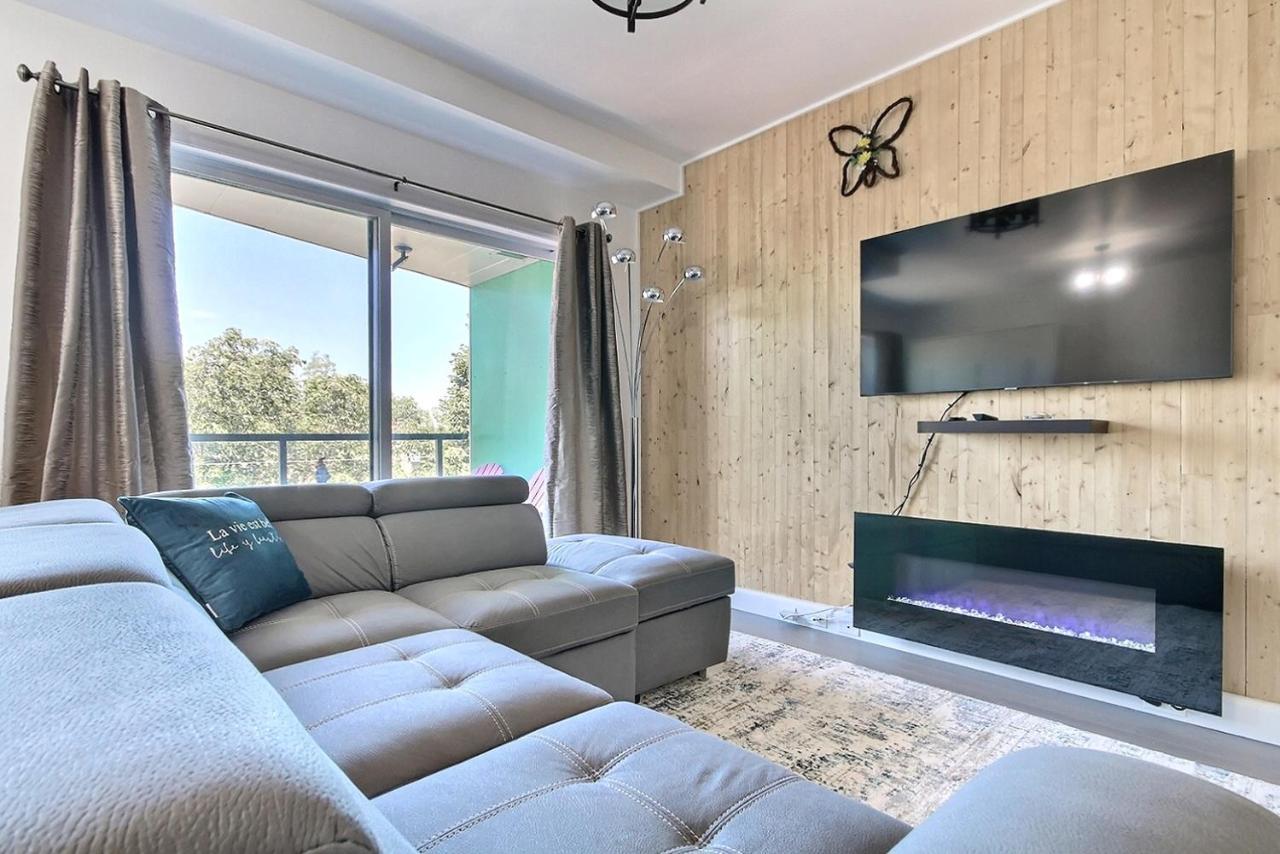 Good Vibes Only -Modern And Spacious 2 Bedroom Condo 4 Beds Free Parking, Gym ควิเบกซิตี้ ภายนอก รูปภาพ